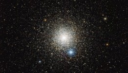 NGC 6752, (Constelación del Pavo)