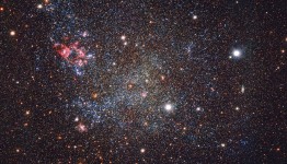 IC 1613 y WLM (PGC 143) (Grupo Local)